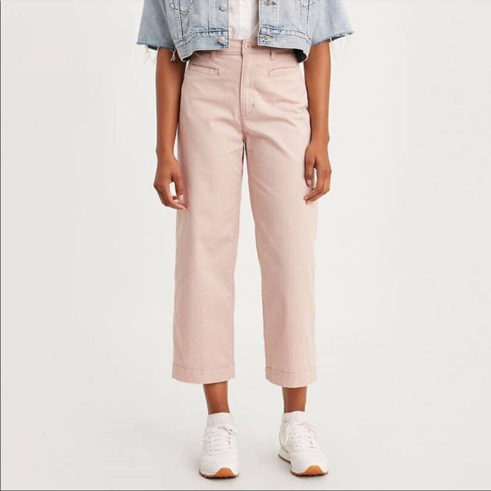 NWOT Levi’s Pink Wide Leg Ribcage Crop Jeans